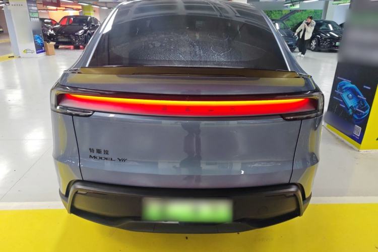 Used Tesla Model Y L 2025 Model Long-Range All-Wheel-Drive Version