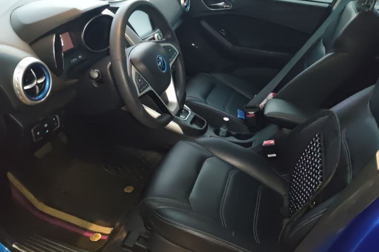 Used BYD Yuan New Energy 2018 EV360 Smart Connected Cool Model Driver Seat