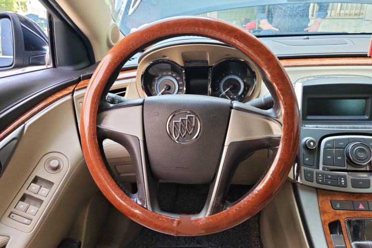 Used Buick LaCrosse 2012 2.4L SIDI Elegant Edition Steering Wheel