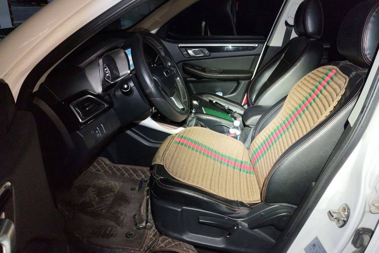 Used Zotye Domy X5 2015 1.5T Manual Luxury Version China IV Standard
