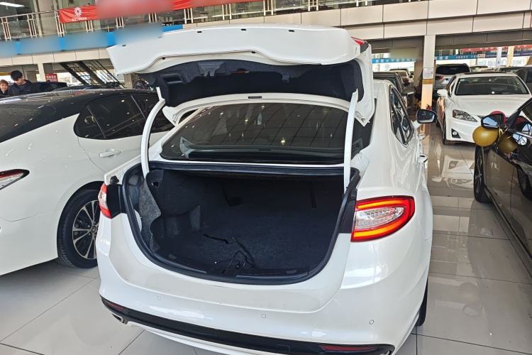 Used Ford Mondeo 2013 2.0L GTDi 200 Fashion Edition
