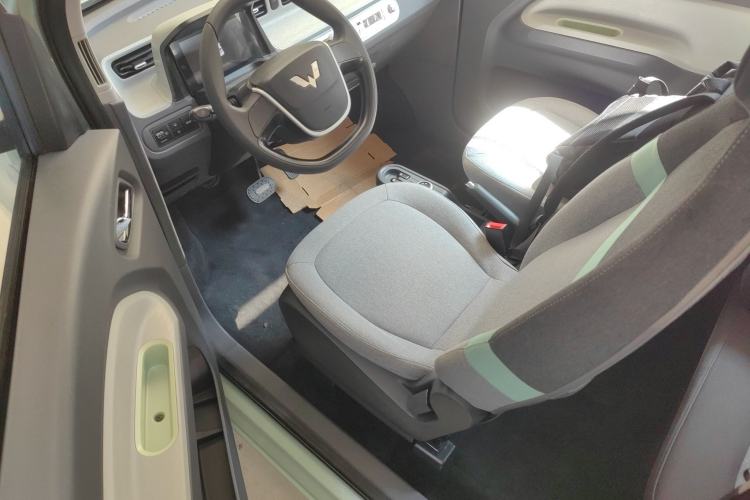 Used Wuling Hongguang MINIEV 2021 Macaron Premium Model – Lithium Iron Phosphate
