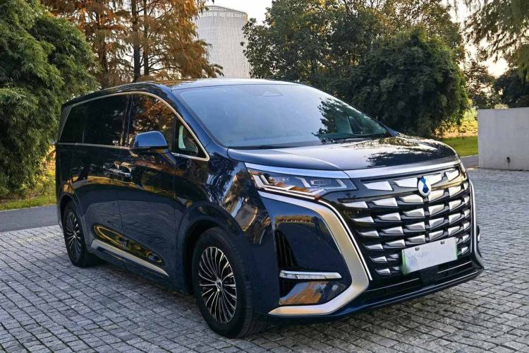 Used Denza D9 2022 DM-i 970 Four-Wheel Drive Flagship Model