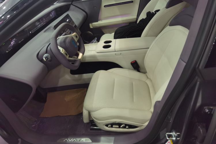 Used Avatr 06 2025 Max All-Electric Version