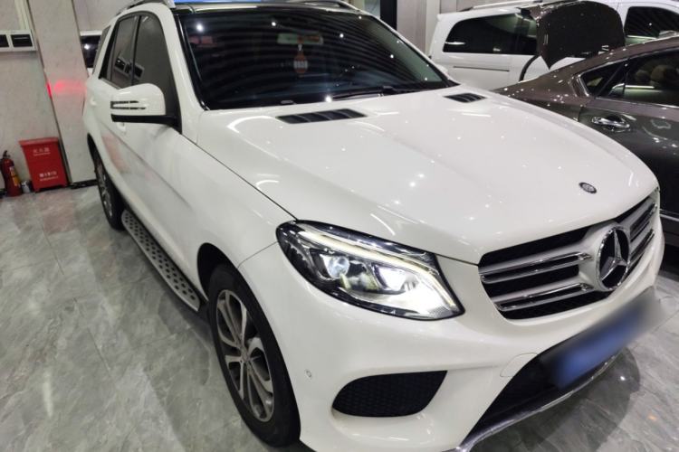 Used Mercedes-Benz GLE 2016 GLE 320 4MATIC Dynamic Edition Front Right 45 Deg