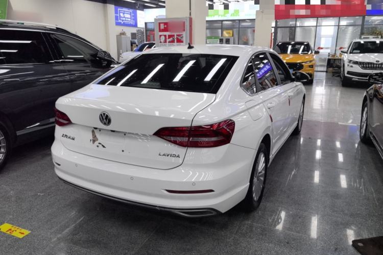 Used Volkswagen Lavida 2018 1.5L Automatic Comfort Edition China V Standard Rear Right 45 Deg