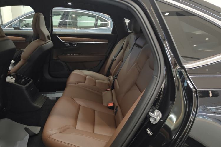 Used Volvo S90 New Energy 2025 Plug-in Hybrid Four-Wheel Drive Long-Range Zhiyi Luxury Edition Left Rear Seat