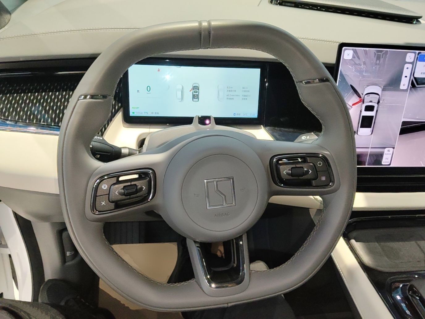 Zeekr 009 2024 Six-Seat Executive Version 4WD 108 kWh — снимка 13