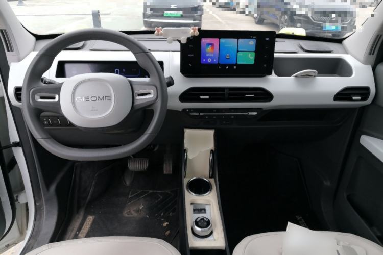 Used Geely Galaxy Panda 2024 Panda Mini 200km Dragon Edition