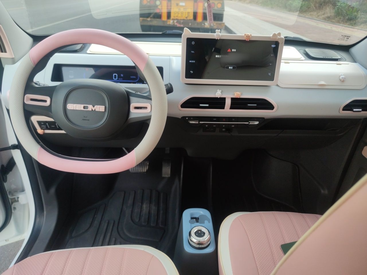Geely Galaxy Panda 2023 Panda Mini 120km Cute Bear — снимка 9