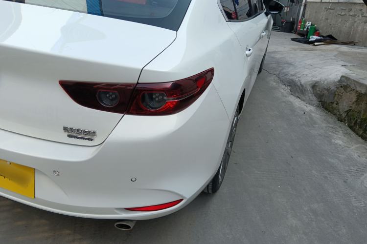 Used Mazda 3 Axela 2022 2.0L Automatic ZhiXuan Edition
