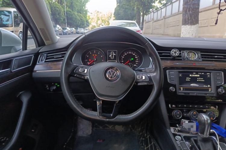 Used Volkswagen Magotan 2017 330TSI DSG Luxury Model