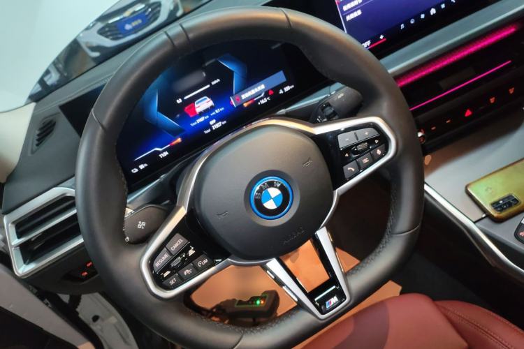 Used BMW i3 2025 eDrive 35 L
