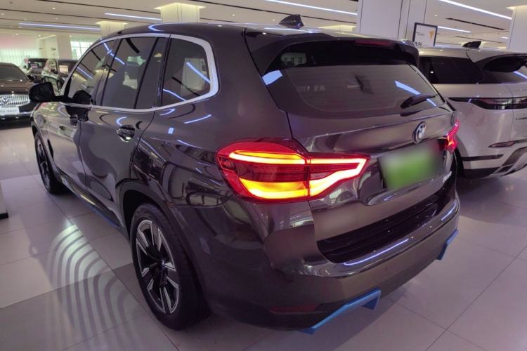 Used BMW iX3 2021 Leading Model
