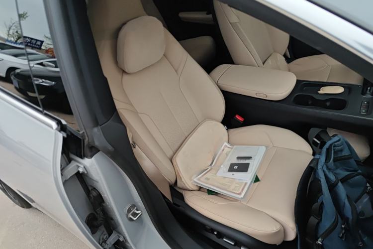 Used Nio ET5T 2023 75 kWh Touring Right Front Seat