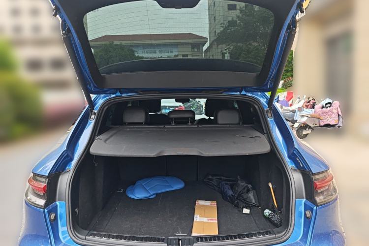 Used Porsche Macan 2018 Macan 2.0T Trunk