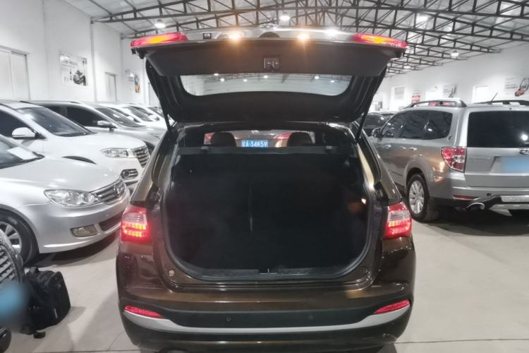 Used Brilliance V5 2016 1.5T Automatic Two-Wheel Drive Smart Version
