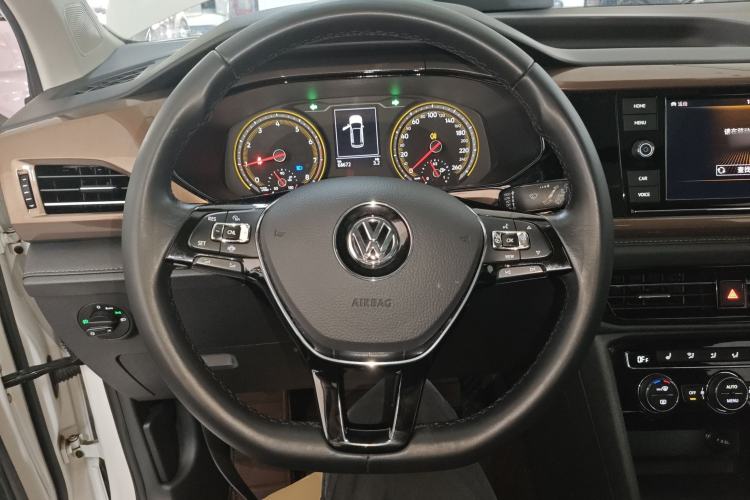 Used Volkswagen Tharu 2019 280TSI Two-Wheel Drive Luxury Version China VI Standard Steering Wheel
