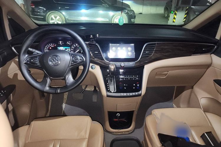 Used Buick GL8 2017 ES 28T Luxury Model China V Standard