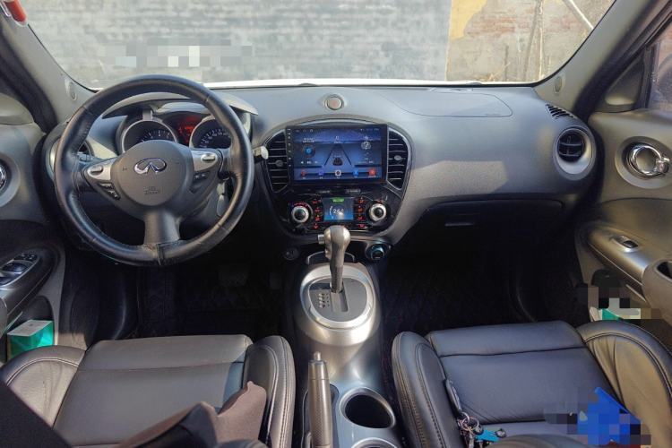 Used Infiniti ESQ 2014 1.6L Spontaneous Edition
