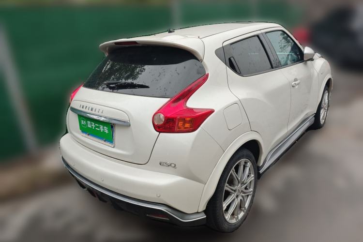 Used Infiniti ESQ 2014 1.6L Spontaneous Edition Rear Right 45 Deg