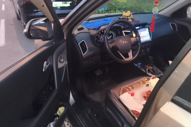 Used Hyundai ix25 2015 1.6L Automatic Two-Wheel Drive Smart GLS Trim Driver Seat