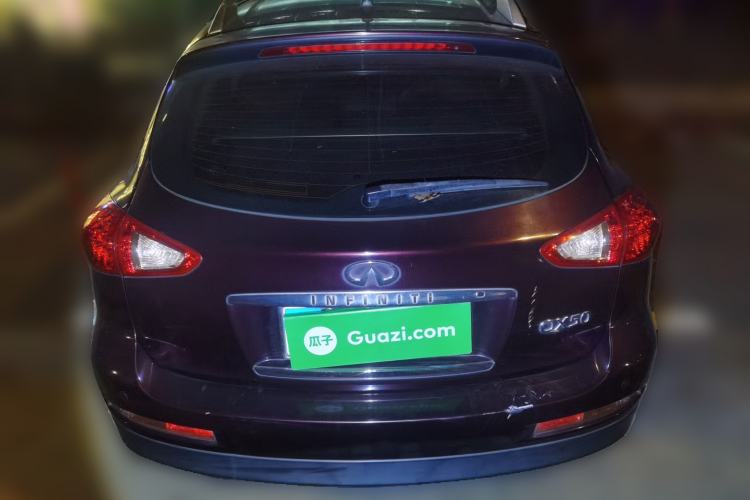 Used Infiniti QX50 2013 2.5L Two-Wheel-Drive Elegant Edition
