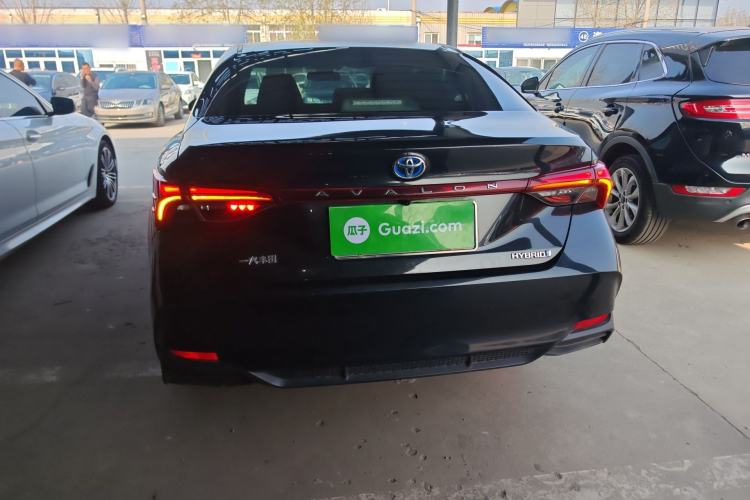 Used Toyota Avalon 2019 Dual-Engine 2.5L Luxury Edition China VI Standard
