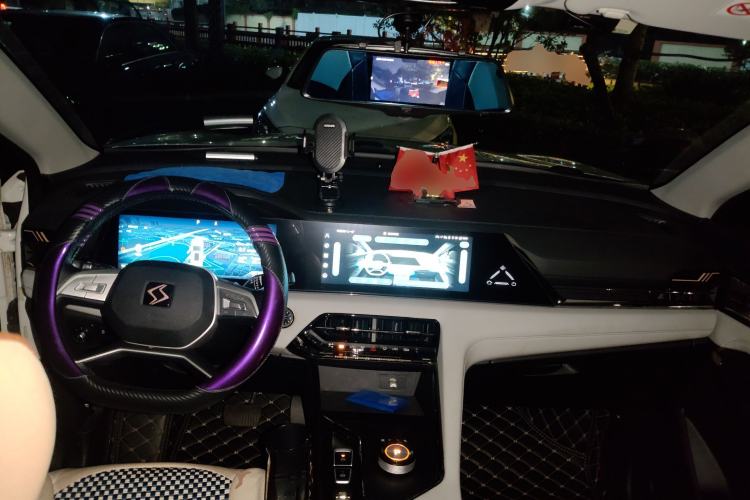 Used SOL X8 PLUS 2023 1.5 TGDI DCT Smart Home Edition 7-Seater