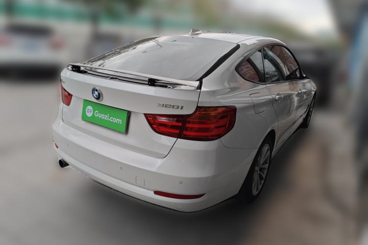 Used BMW 3 Series GT 2016 320i Fashion Model Rear Right 45 Deg