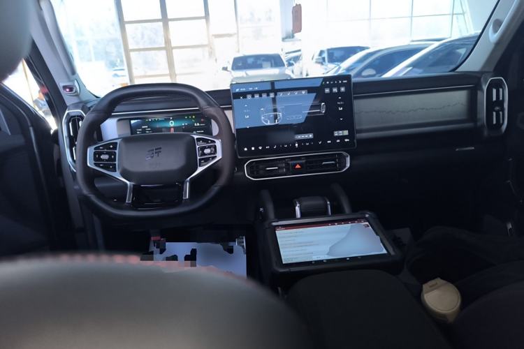 Used JETOUR Traveler 2023 2.0T All-Wheel-Drive CrossPRO
