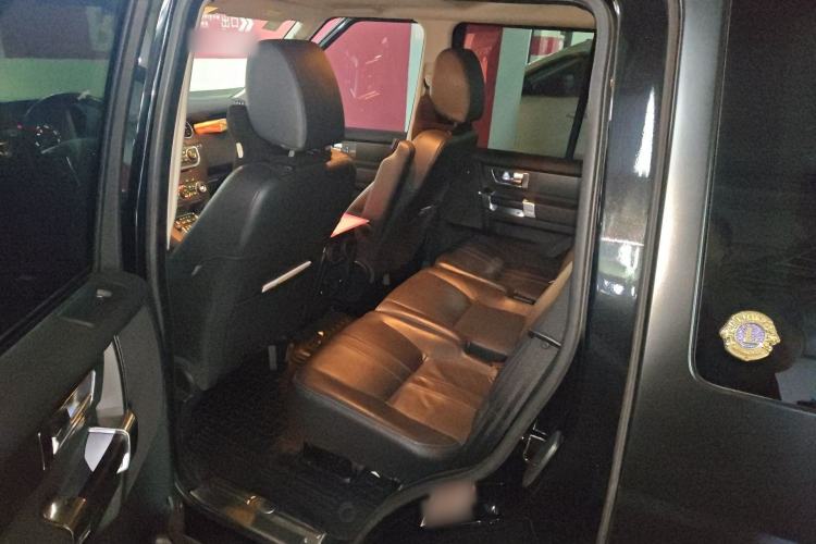 Used Land Rover Discovery 2015 3.0 SDV6 HSE Diesel Version Interior 4