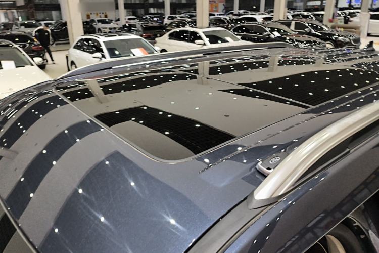 Used Ford Explorer 2023 EcoBoost 285 Four-Wheel Drive Titanium Edition 7-Seater
