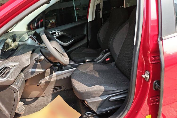 Used Peugeot 2008 2014 1.6L Automatic Fashion Edition