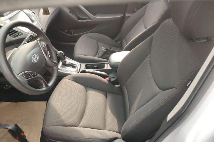 Used Hyundai Elantra (5th Generation / Langdong) 2016 1.6L Automatic Prestige Model