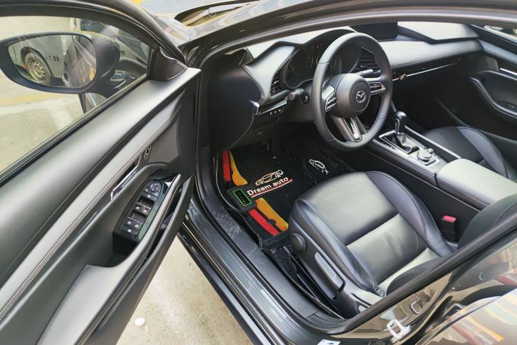 Used Mazda 3 Axela 2020 2.0L Automatic Zhiya Edition
