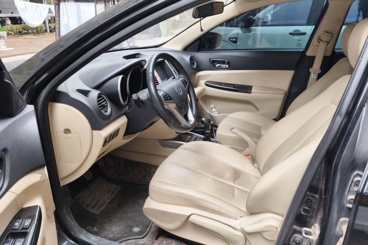 Used Changan Eado 2015 1.6L Manual Luxury Model China IV Standard