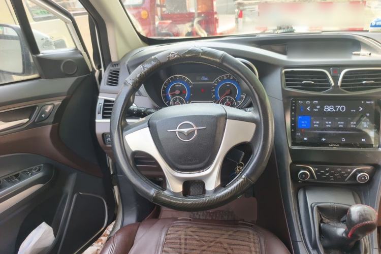 Used Haima V70 2016 2.0L Manual - Enjoyment Version 6 Seats