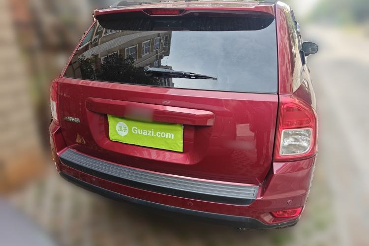 Used Jeep Compass 2013 2.4L four-wheel-drive sport version
