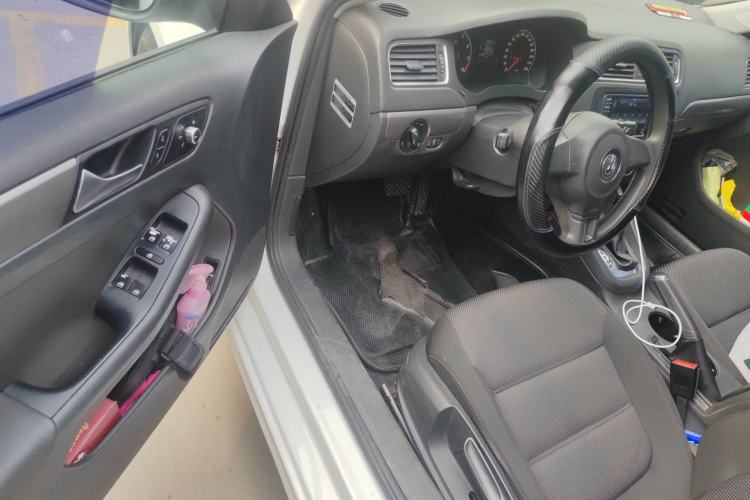 Used Volkswagen Sagitar 2012 1.6L Automatic Fashion Edition
