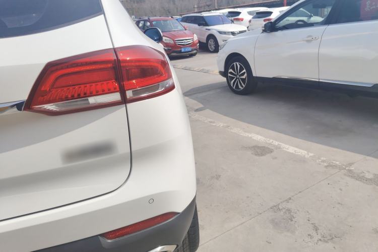 Used Haval H2s 2017 Blue Label 1.5T Dual-Clutch Luxury Model
