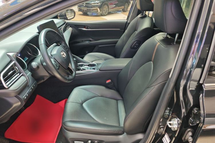 Used Toyota Camry 2021 2.0G Luxury Edition Left Front Seat