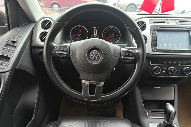 Used Volkswagen Tiguan 2015 1.8TSI Automatic Two-Wheel Drive Comfort Edition Steering Wheel