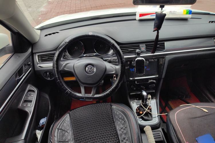 Used Volkswagen C-TREK 2017 1.6L Automatic Comfort Model Steering Wheel