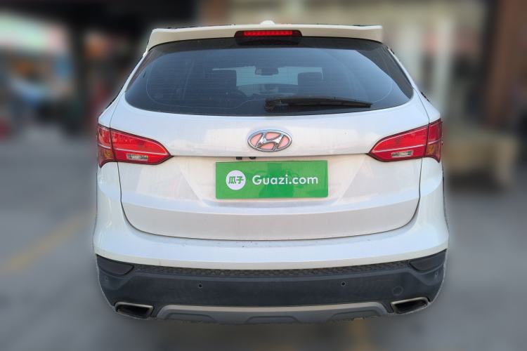 Used Hyundai Santa Fe 2015 2.0T Automatic Two-Wheel Drive Smart Version 5 Seats