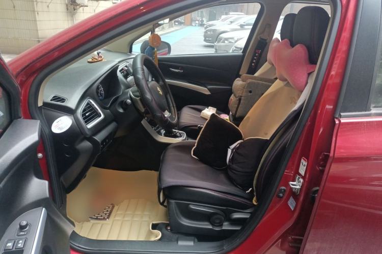 Used Suzuki S-Cross 2014 1.6L CVT Two-Wheel Drive Elite Version
