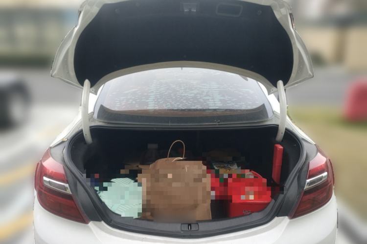 Used Buick Regal 2014 2.0L Leading Fashion Edition Trunk