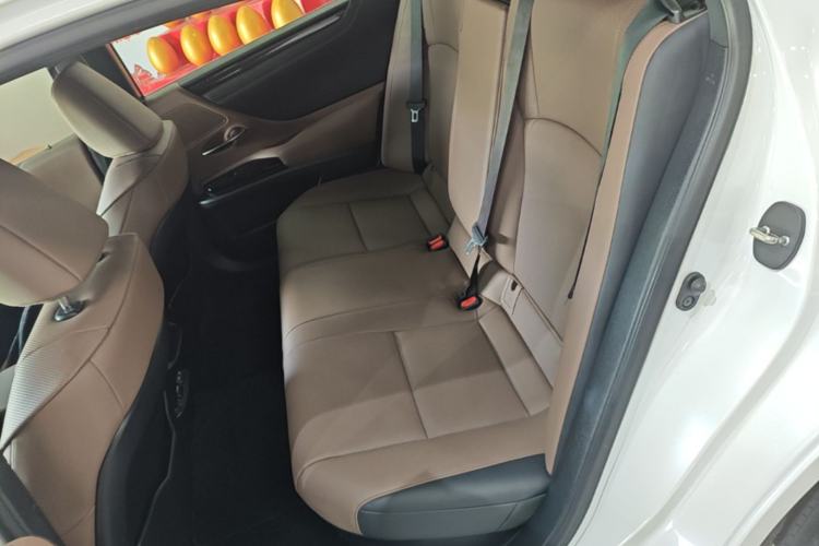 Used Lexus ES 2022 300h Excellence Edition