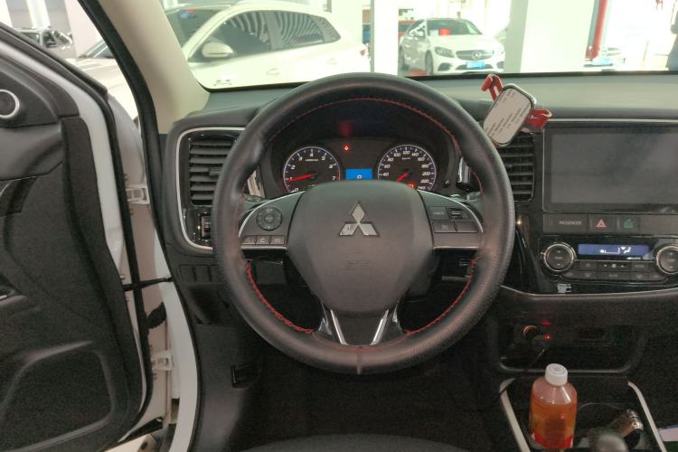 Used Mitsubishi Outlander 2018 2.0L Two-Wheel Drive Glory Edition 5 Seats