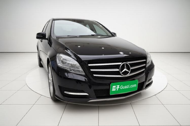 Used Mercedes-Benz R-Class 2017 R 320 4MATIC Business Edition Prestige Model Exterior 1